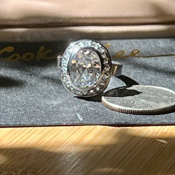 💍 Dazzling Genuine Cubic Zirconia Oval w/a Round Set Halo of Twinkling Pave - Picture 10 of 12